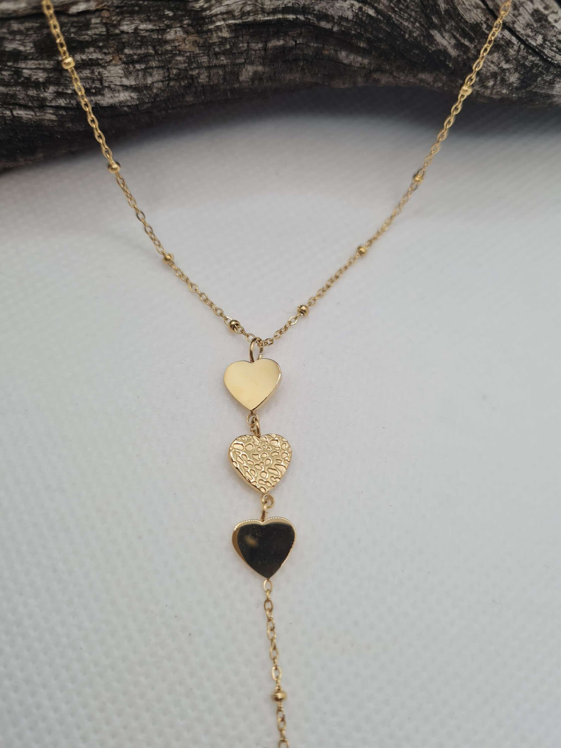 Ketting met 3 hartjes onder elkaar