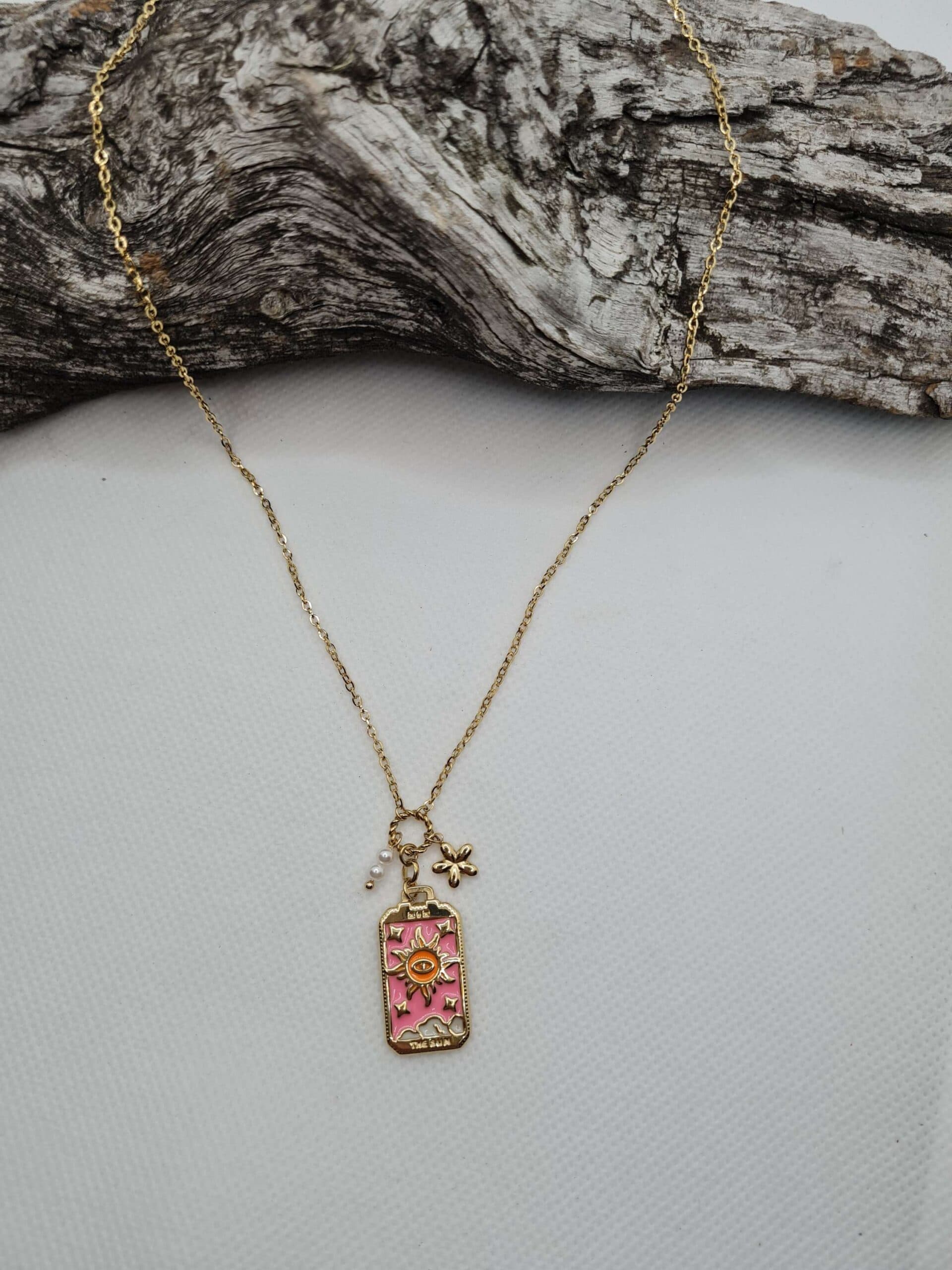 Lange ketting met roze hanger