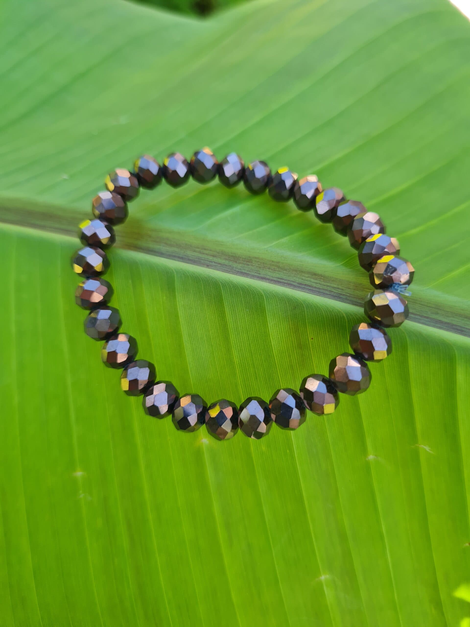 Armband donker glitter kraal