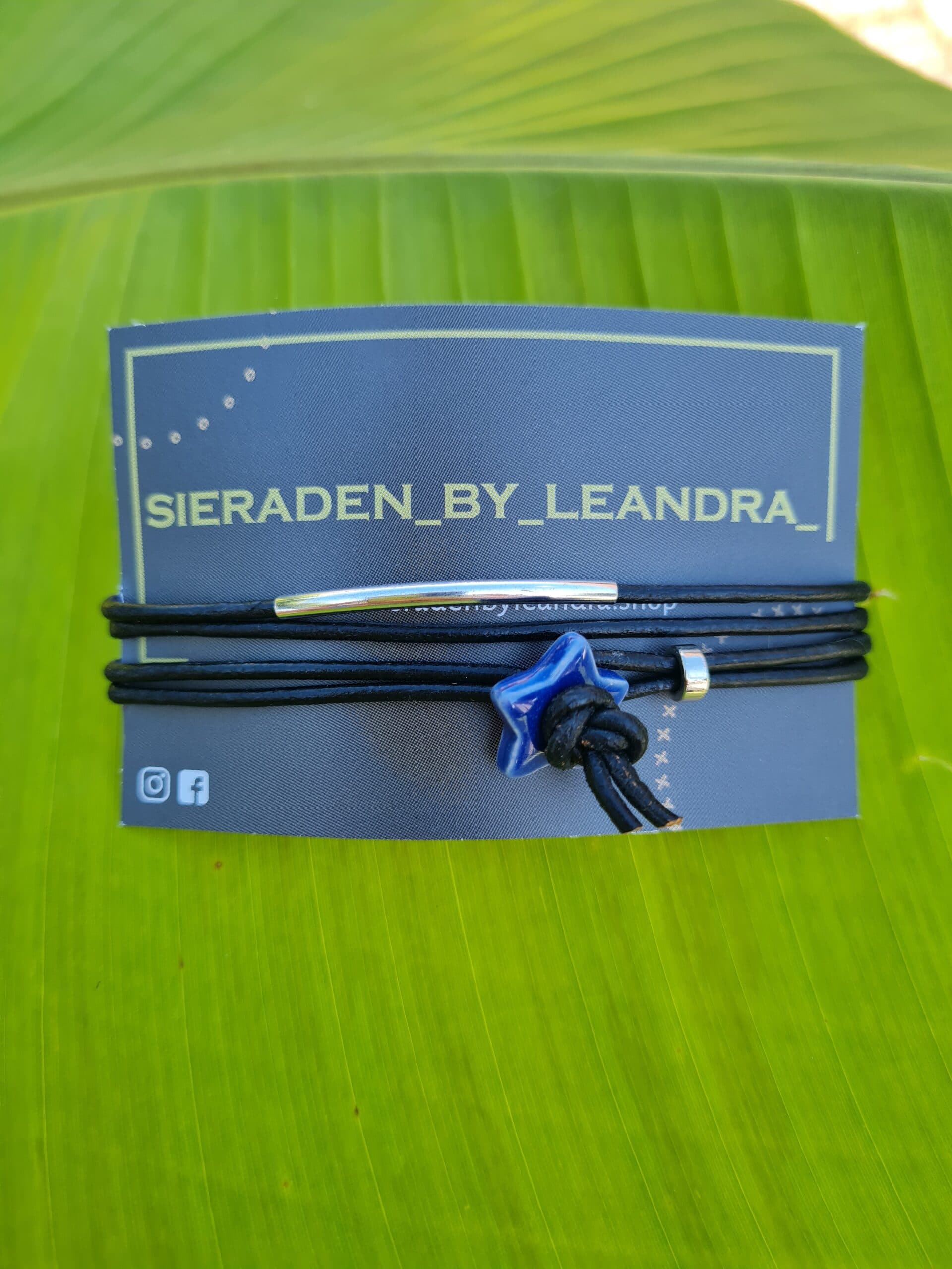 Omslagarmband klein blauw